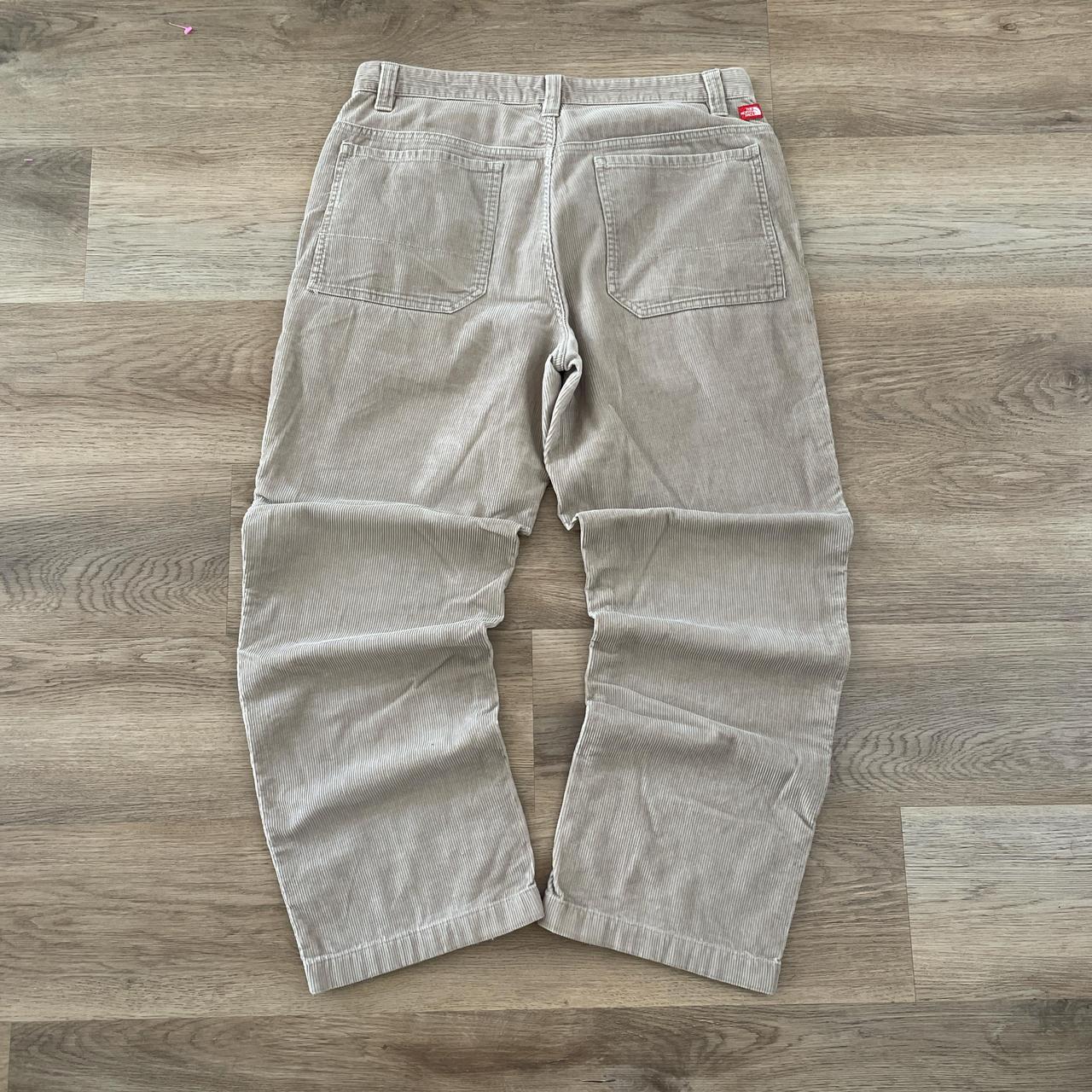 Baggy Northface Corduroy pants 34"